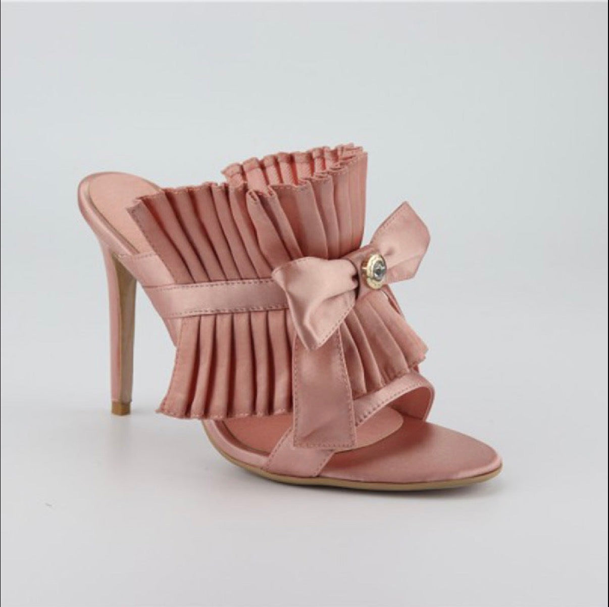 SHOES￼