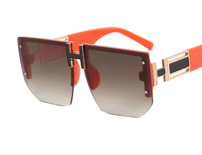 HER- she is the moment, Signature H Frame Sunglasses ￼