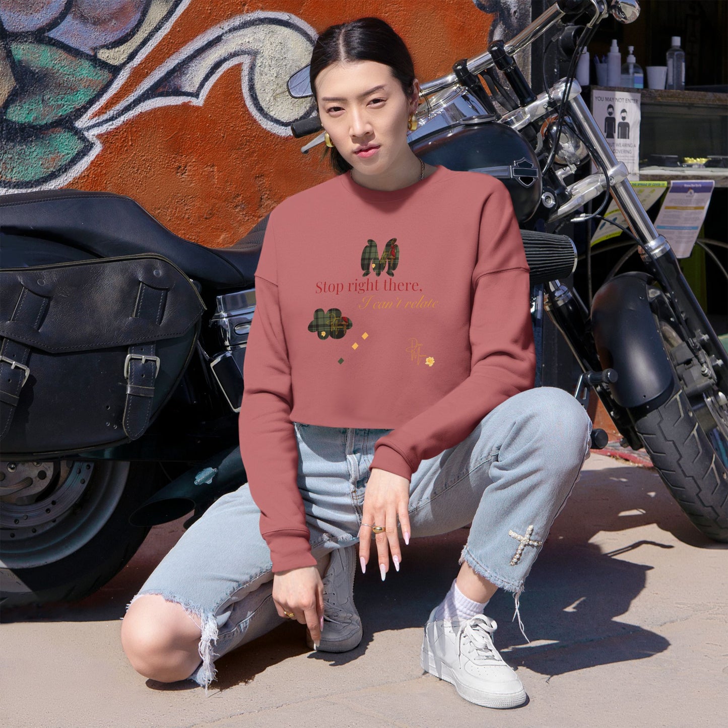 Divas Mission-Women's Cropped Sweatshirt