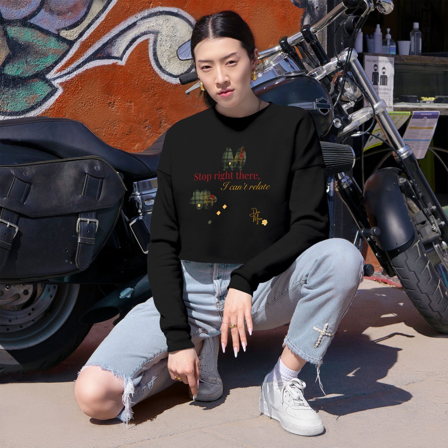 Divas Mission-Women's Cropped Sweatshirt
