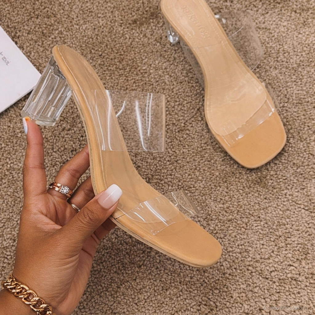 HER GLASS SLIPPERS-Chunky High-Heel Sandals with Crystals