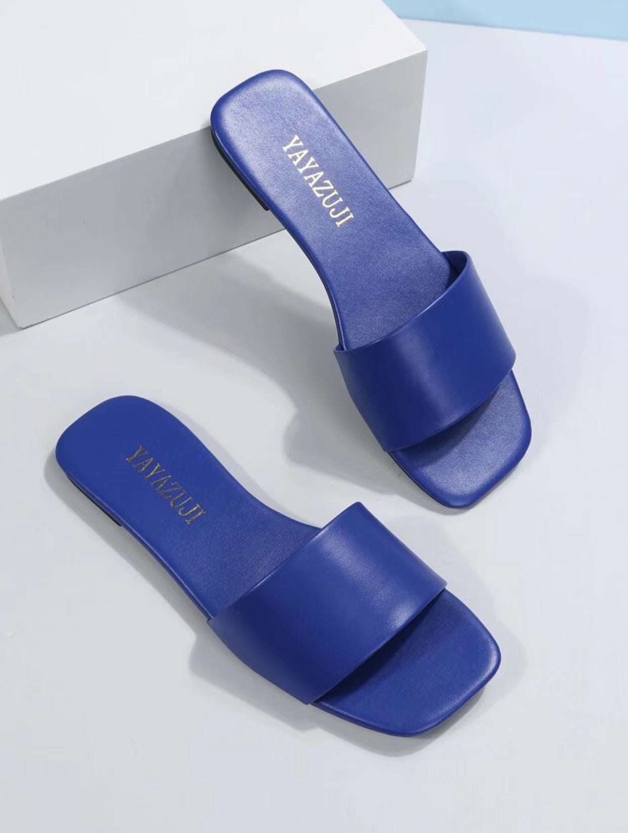 Ladies Comfortable Flat Square Head Beach Sandals